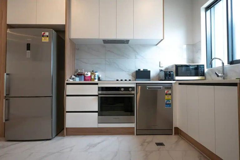 Photo of property in 67c Divich Avenue, Te Atatu South, Auckland, 0610