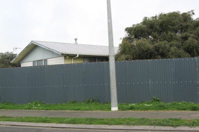 Photo of property in 10 Tauranga Place, Waitara, 4320