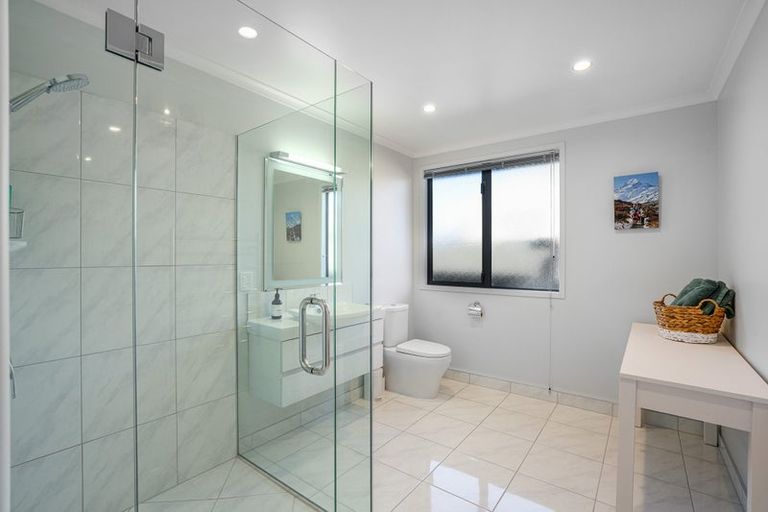 Photo of property in 28 Matthews Crescent, Cromwell, 9310