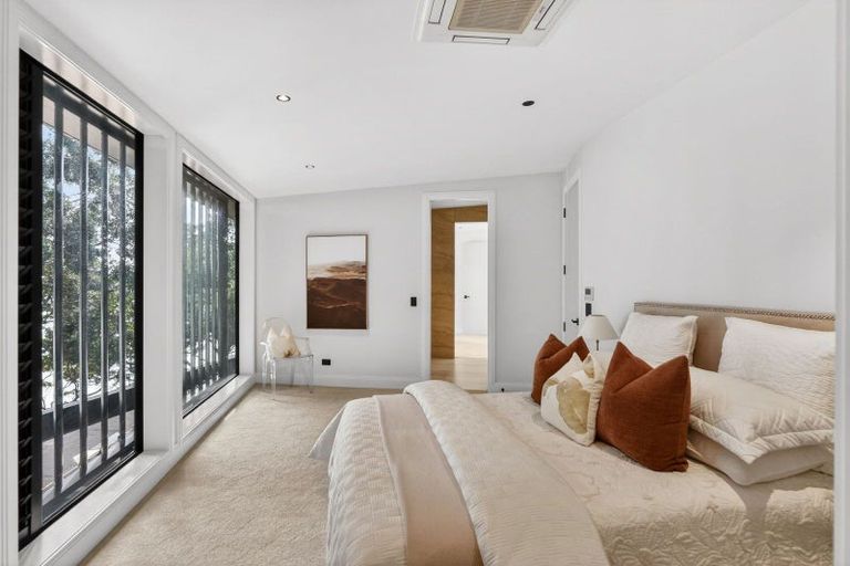 Photo of property in 218a Lake Road, Hauraki, Auckland, 0622