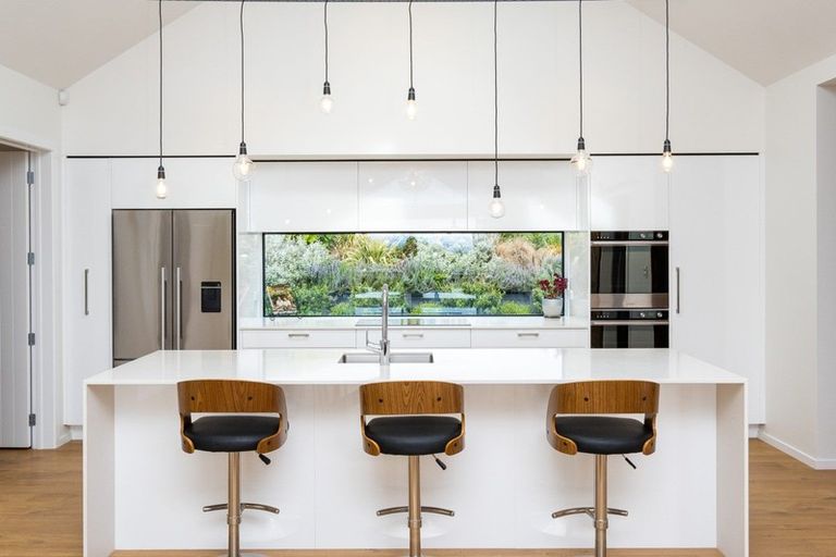 Photo of property in 40 Gummer Road, Havelock North, 4130