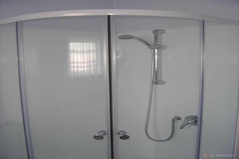 Photo of property in 10 Parsonage Road, Waimate, 7924