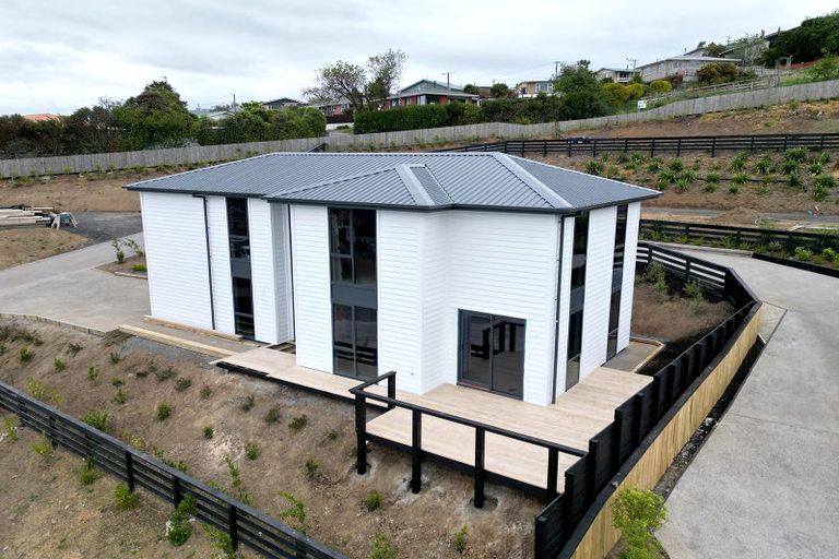 Photo of property in 12 Mcfarlane Lane, Halfway Bush, Dunedin, 9010
