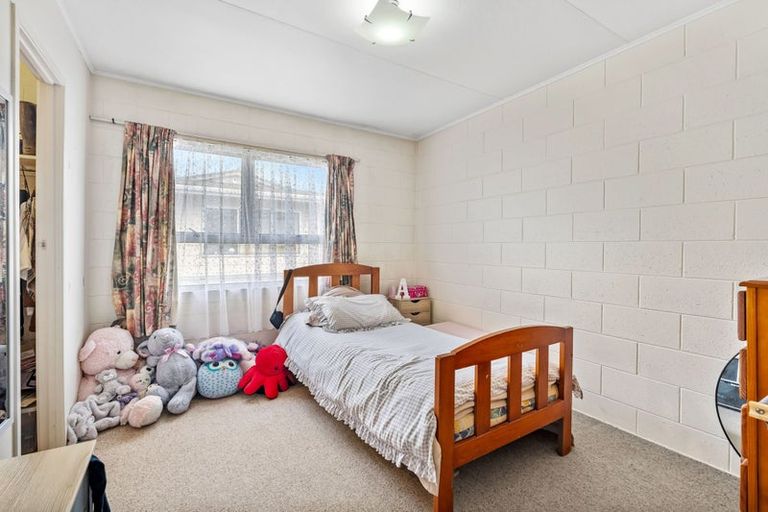 Photo of property in 2/5 Second Avenue, Avenues, Whangarei, 0110