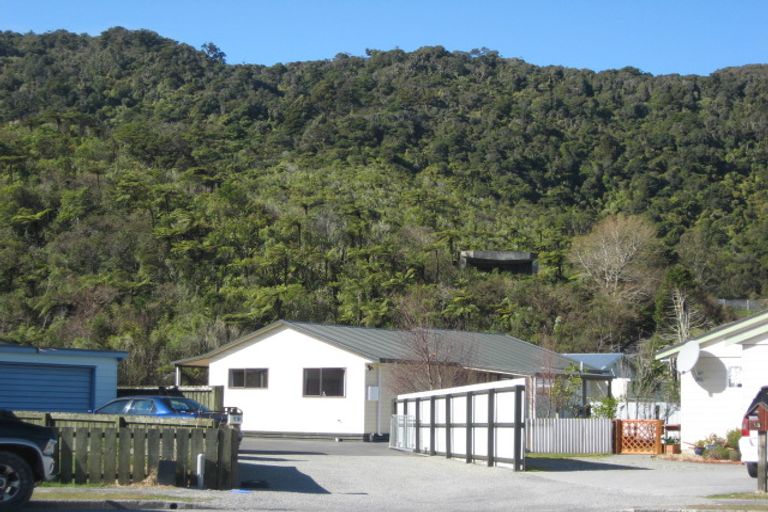 Photo of property in 13 Baillie Place, Cobden, Greymouth, 7802