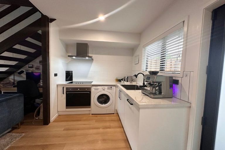 Photo of property in 2/9 Sherborne Street, St Albans, Christchurch, 8014