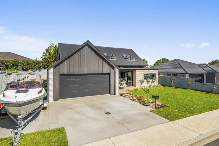 Photo of property in 75 Bert Wall Drive, Omokoroa, 3114