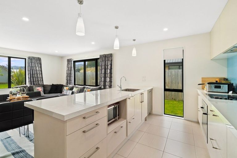 Photo of property in 48 Myles Way, Lower Shotover, Queenstown, 9304