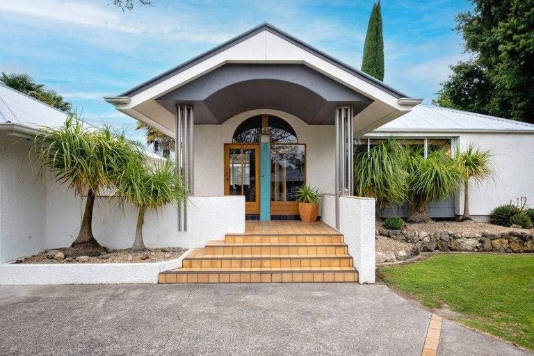 Photo of property in 138 Te Mata Road, Havelock North, 4130