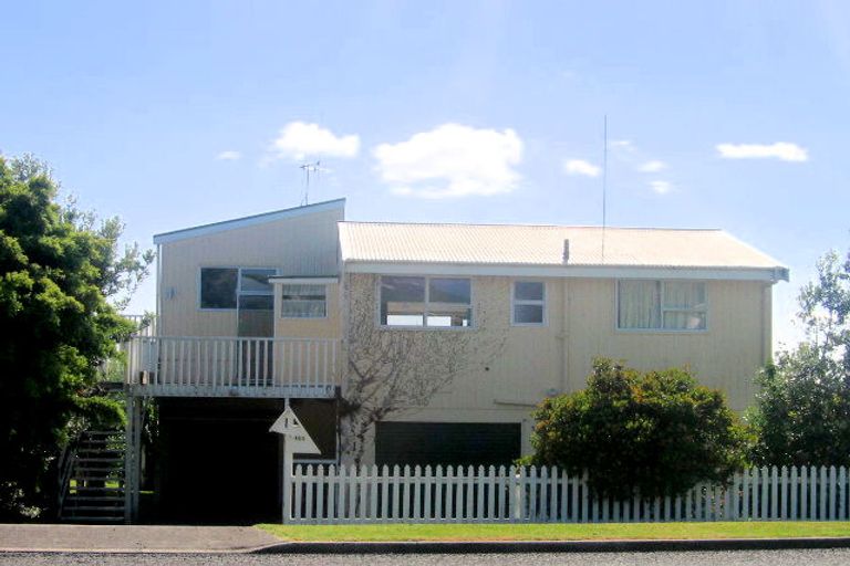 Photo of property in 183 Seaforth Road, Waihi Beach, 3611