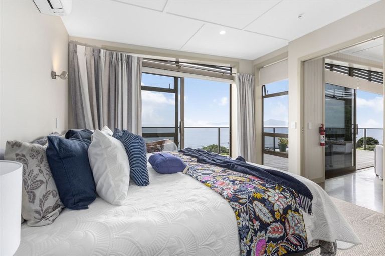 Photo of property in 24 The Parade, Paekakariki, 5034