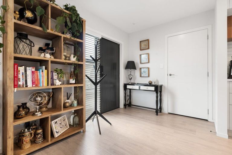 Photo of property in 32 Tuatahi Avenue, Solway, Masterton, 5810