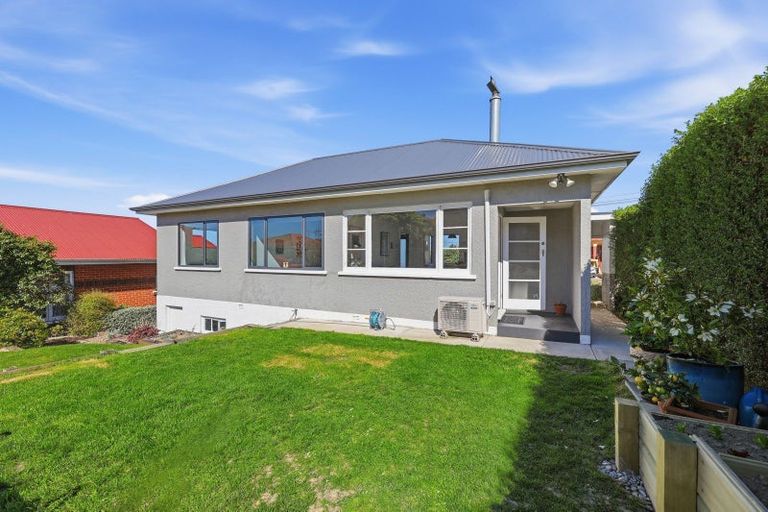 Photo of property in 76 Middleton Road, Kew, Dunedin, 9012