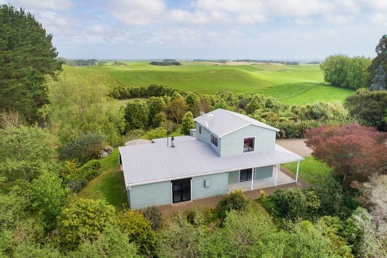 Photo of property in 484 Finnis Road, Pohangina, Feilding, 4775