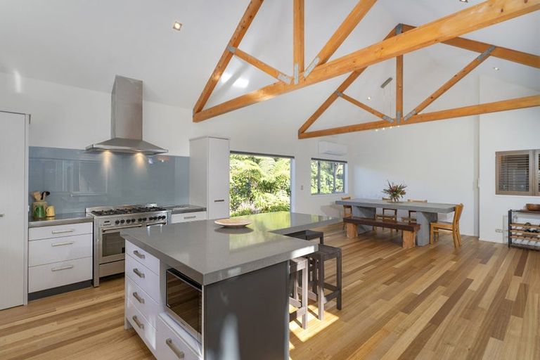 Photo of property in 56 Rewa Rewa Valley, Tairua, 3508