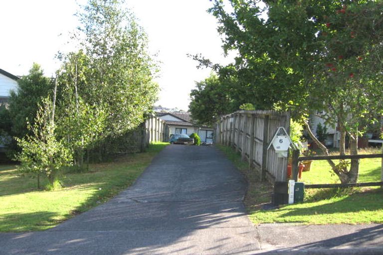 Photo of property in 6 Wren Place, Unsworth Heights, Auckland, 0632