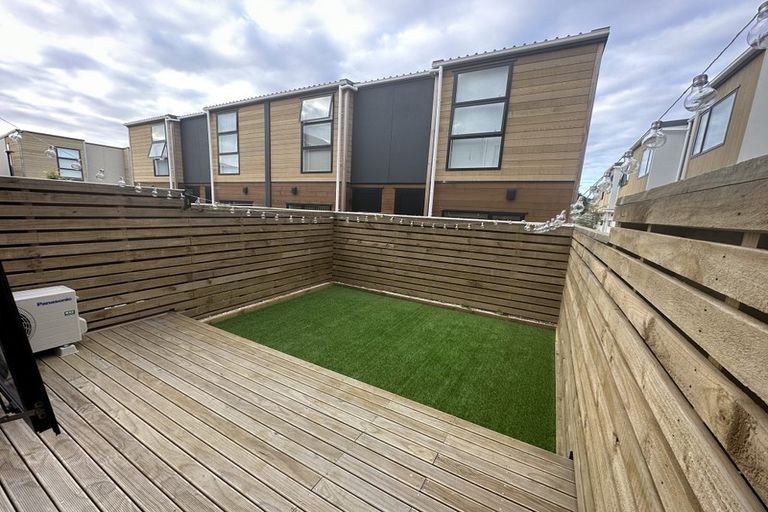 Photo of property in 4/10 Parson Lane, Papatoetoe, Auckland, 2025