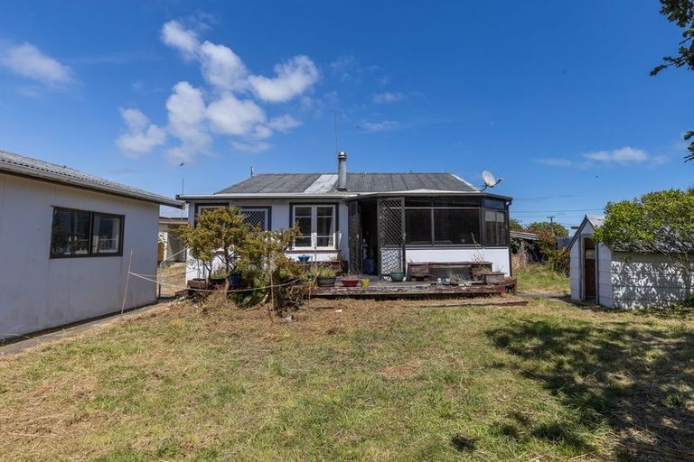 Photo of property in 74 Koputara Road, Himatangi Beach, Foxton, 4891