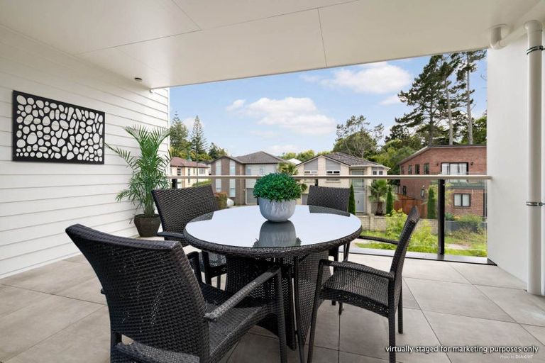 Photo of property in 23/11 Carlos Drive, Flat Bush, Auckland, 2016