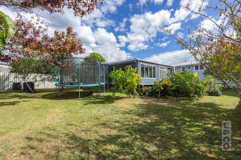 Photo of property in 17 Tapu Road, Huapai, Kumeu, 0810