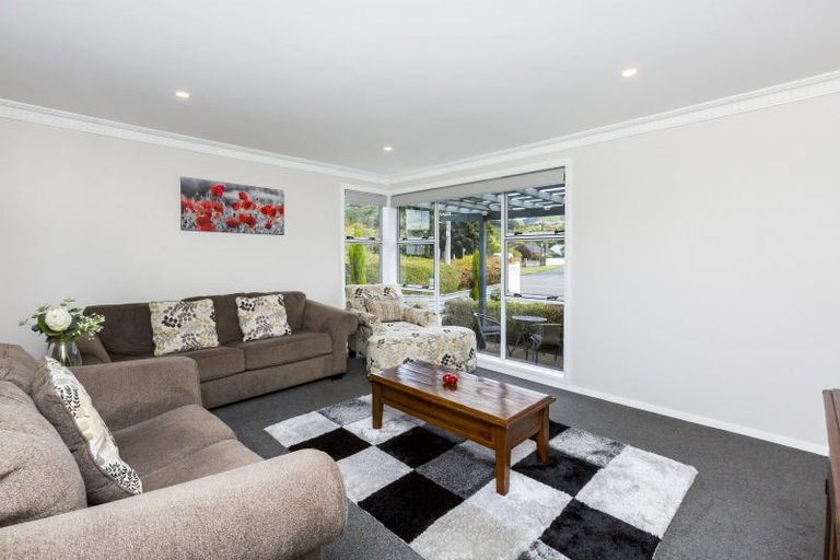 Photo of property in 77 Shakespeare Avenue, Trentham, Upper Hutt, 5018