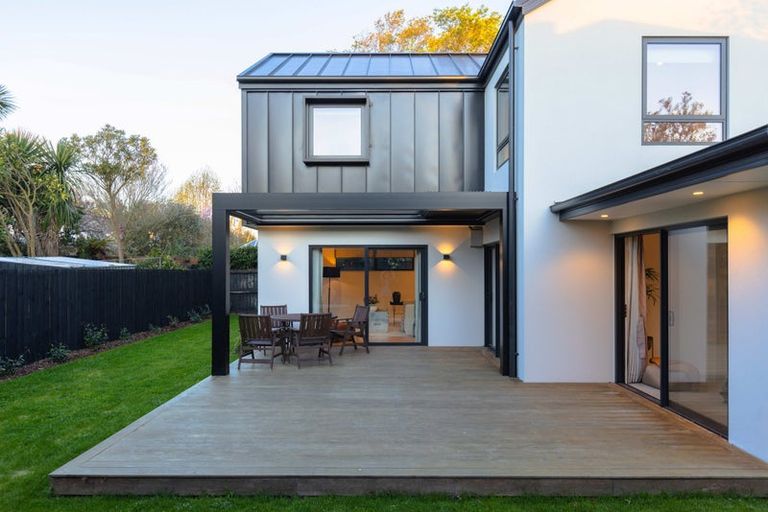 Photo of property in 4/146 Straven Road, Fendalton, Christchurch, 8014