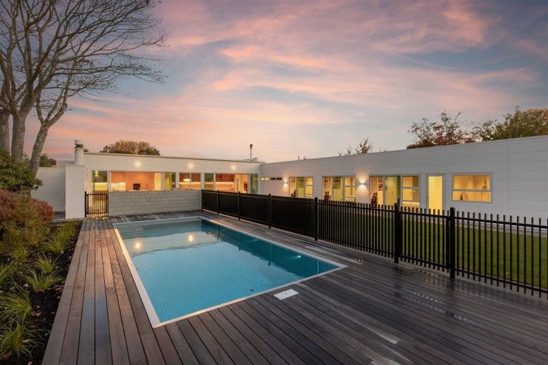 Photo of property in 78a Aorangi Road, Bryndwr, Christchurch, 8053