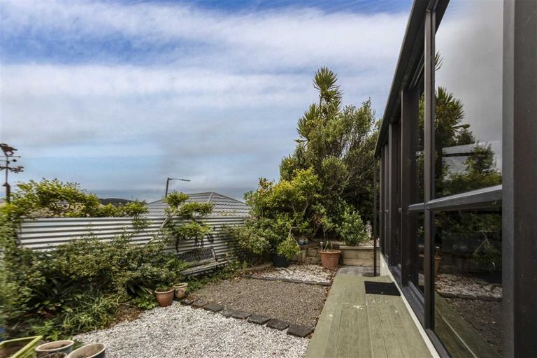 Photo of property in 151 Mark Avenue, Grenada Village, Wellington, 6037