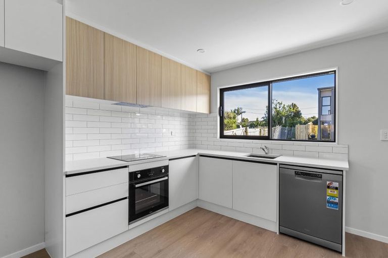 Photo of property in 19 Tima Lane, Mangere Bridge, Auckland, 2022