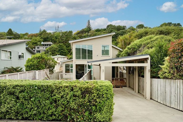 Photo of property in 9 Duncan Street, Tawa, Wellington, 5028