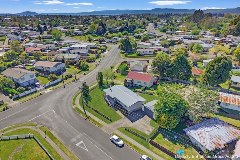 Photo of property in 2 Goldie Street, Pukehangi, Rotorua, 3015