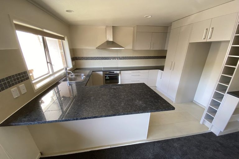 Photo of property in 2/168 Pakuranga Road, Pakuranga, Auckland, 2010