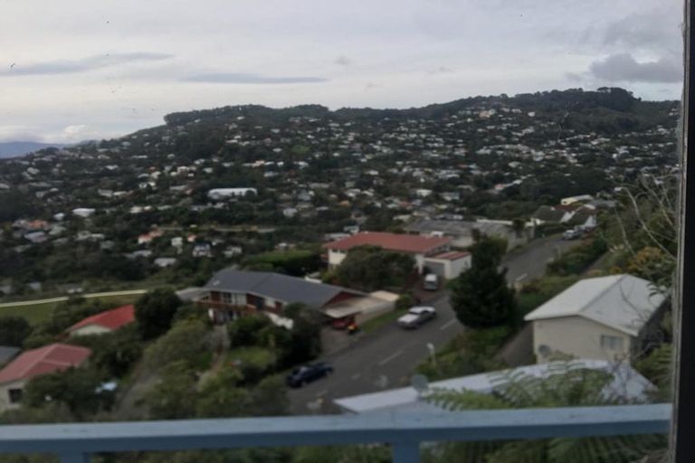 Photo of property in 5a Jerome Way, Crofton Downs, Wellington, 6035