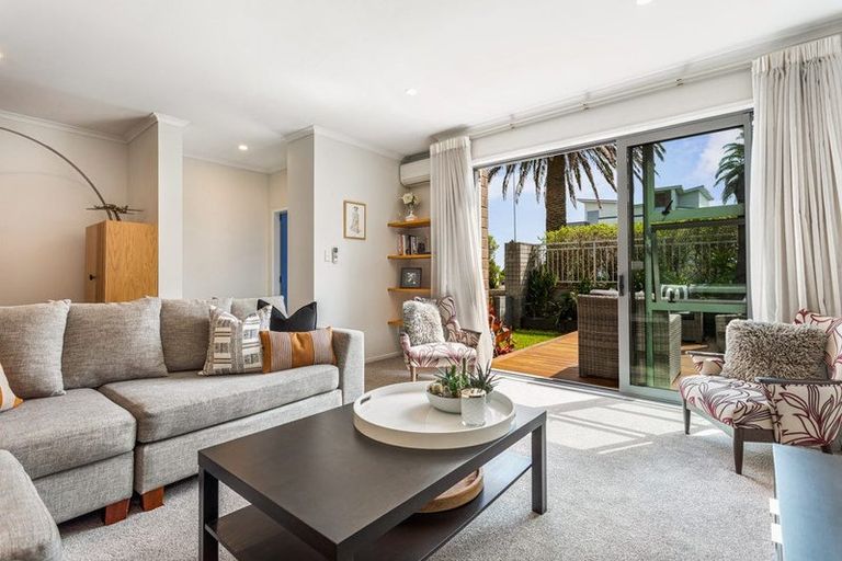 Photo of property in 47 Buckley Avenue, Hobsonville, Auckland, 0616