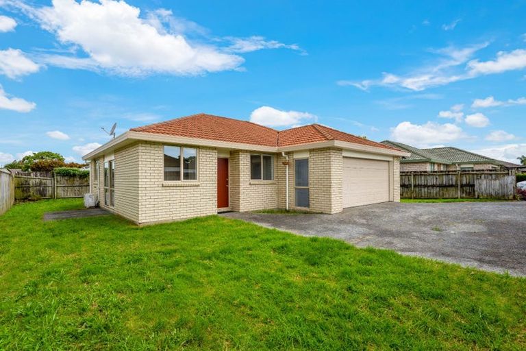 Photo of property in 10 Anton Place, Takanini, 2112