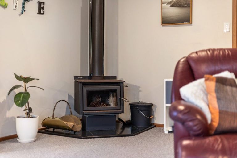 Photo of property in 24 Trigg Road, Huapai, Kumeu, 0810