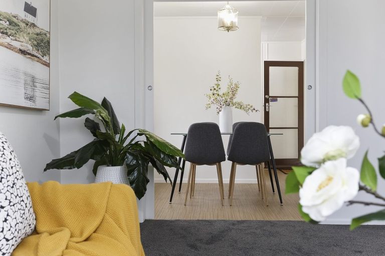 Photo of property in 110 Parrs Cross Road, Sunnyvale, Auckland, 0612