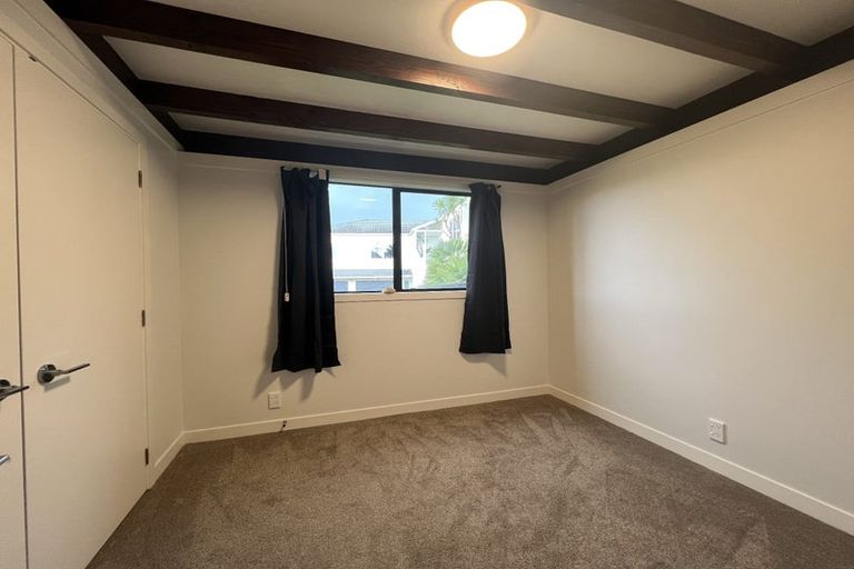 Photo of property in 1/47 Centorian Drive, Windsor Park, Auckland, 0632