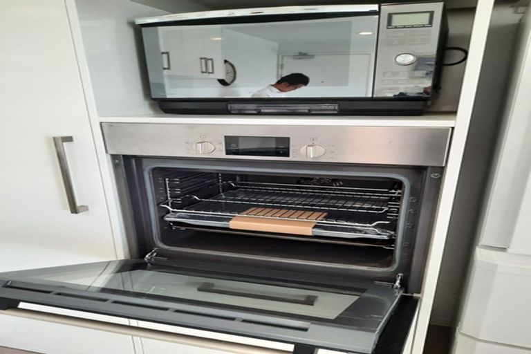 Photo of property in Apollo Apartments, 201/46 Rosedale Road, Rosedale, Auckland, 0632