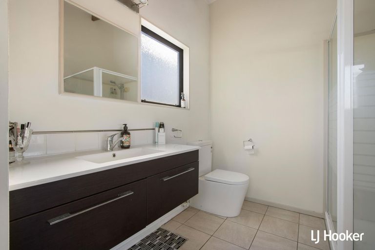 Photo of property in 28 Ocean View Road, Waihi Beach, 3611