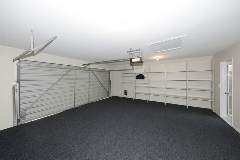 Photo of property in 2/135 Brookside Terrace, Bryndwr, Christchurch, 8053