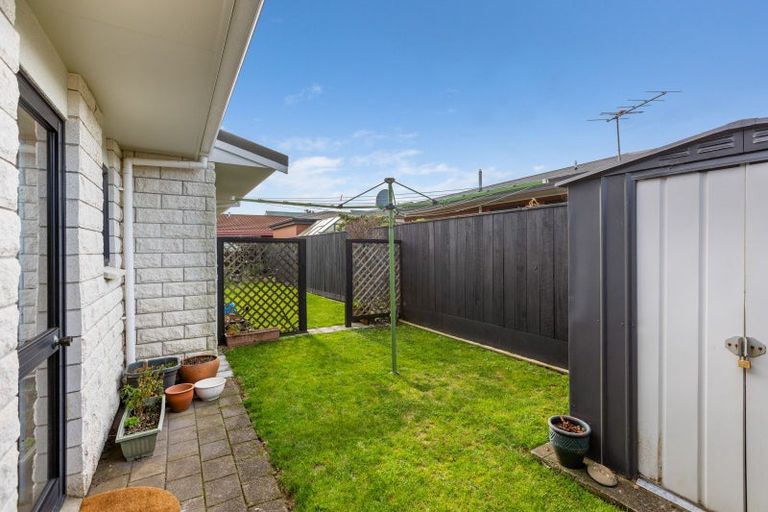 Photo of property in 273/1 Mangorei Road, Merrilands, New Plymouth, 4312