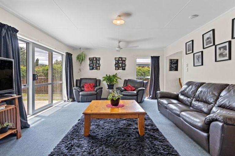 Photo of property in 35 Waite Street, Featherston, 5710
