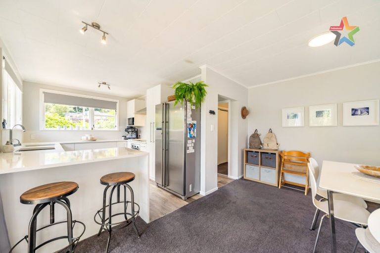 Photo of property in 54 Kairimu Street, Stokes Valley, Lower Hutt, 5019