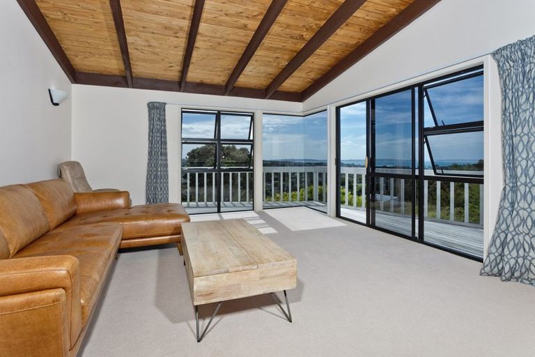 Photo of property in 9 Danbury Drive, Torbay, Auckland, 0630