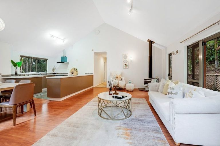 Photo of property in 2/48 Park Hill Road, Birkenhead, Auckland, 0626