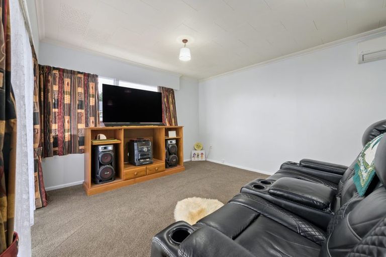 Photo of property in 28 Fairview Street, Fairview Downs, Hamilton, 3214