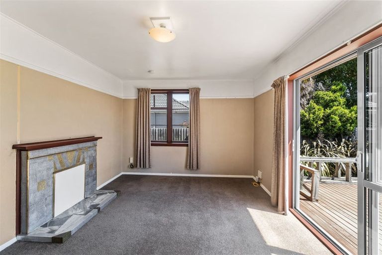 Photo of property in 11 Evatt Street, Bryndwr, Christchurch, 8053