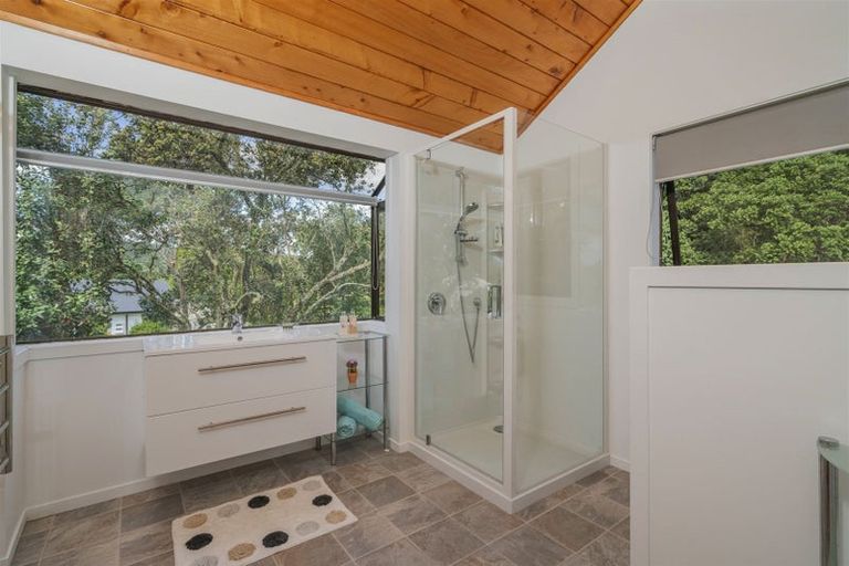 Photo of property in 93 Robinson Road, Whitianga, 3510