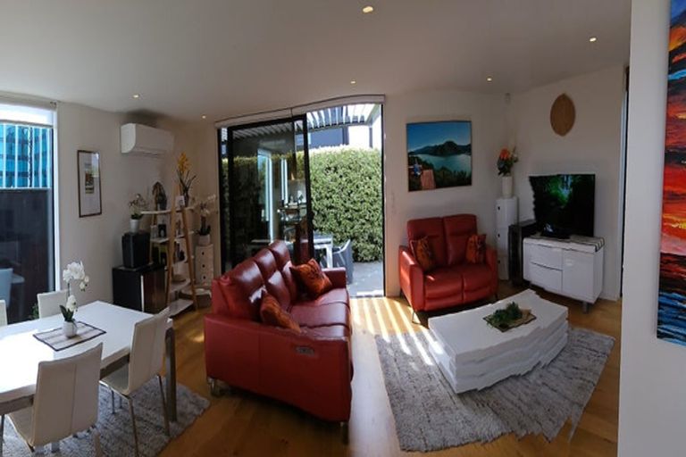 Photo of property in 3/133 Peterborough Street, Christchurch Central, Christchurch, 8013